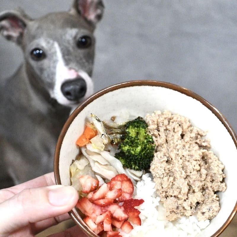 ビオ ポーク 春のごちそう ストロベリー添え